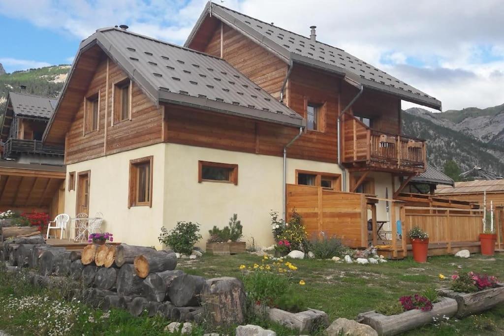 Chalet T3 Duplex Neuf Névache Eksteriør bilde